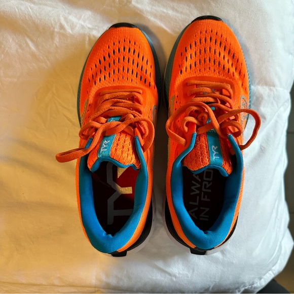 TYR Runners - Picture 2 of 4